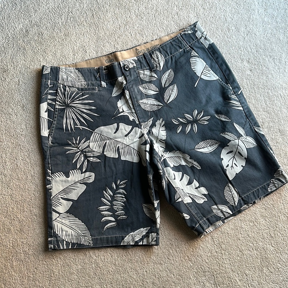 Gap Lived-in Short - size 34